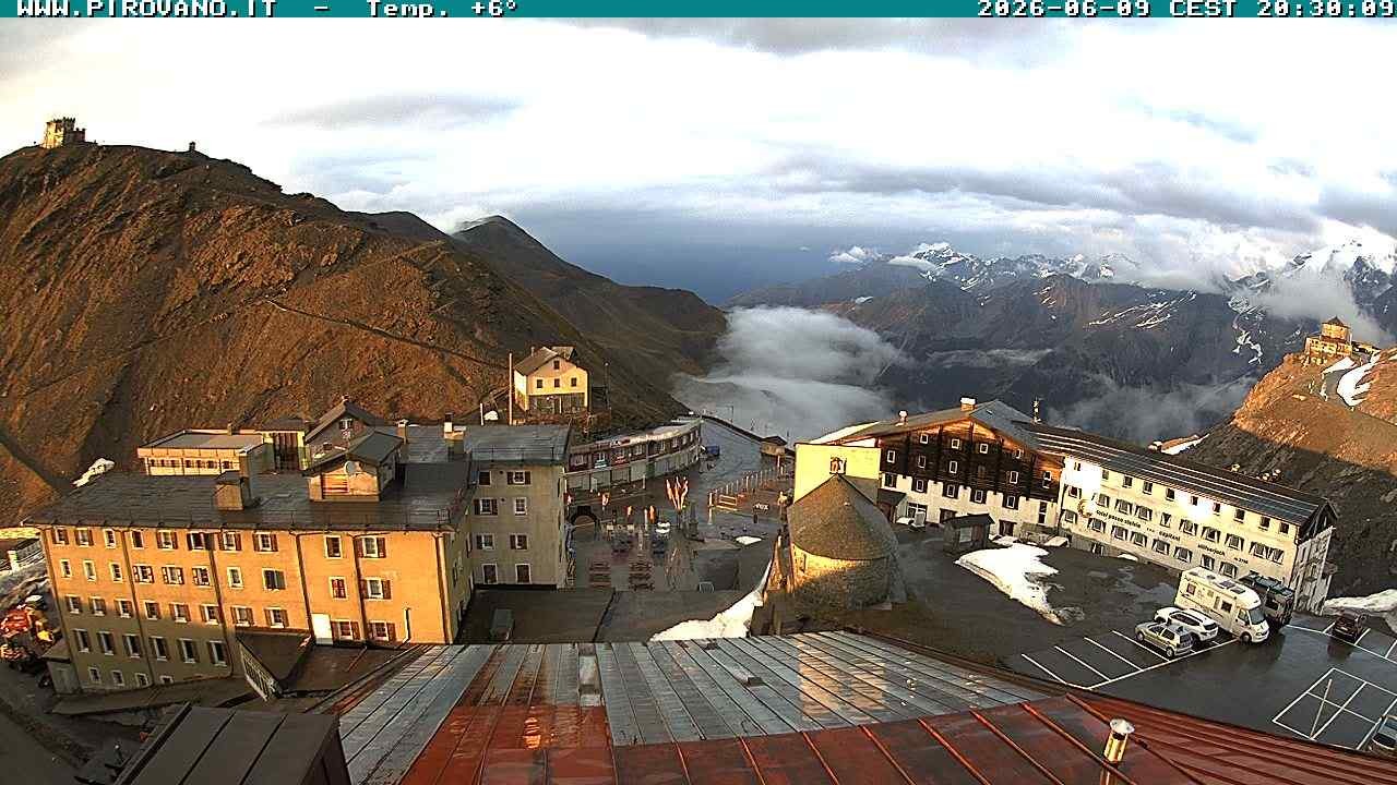 Archiv Foto Webcam Stilfserjoch, Albergo Quarto Pirovano