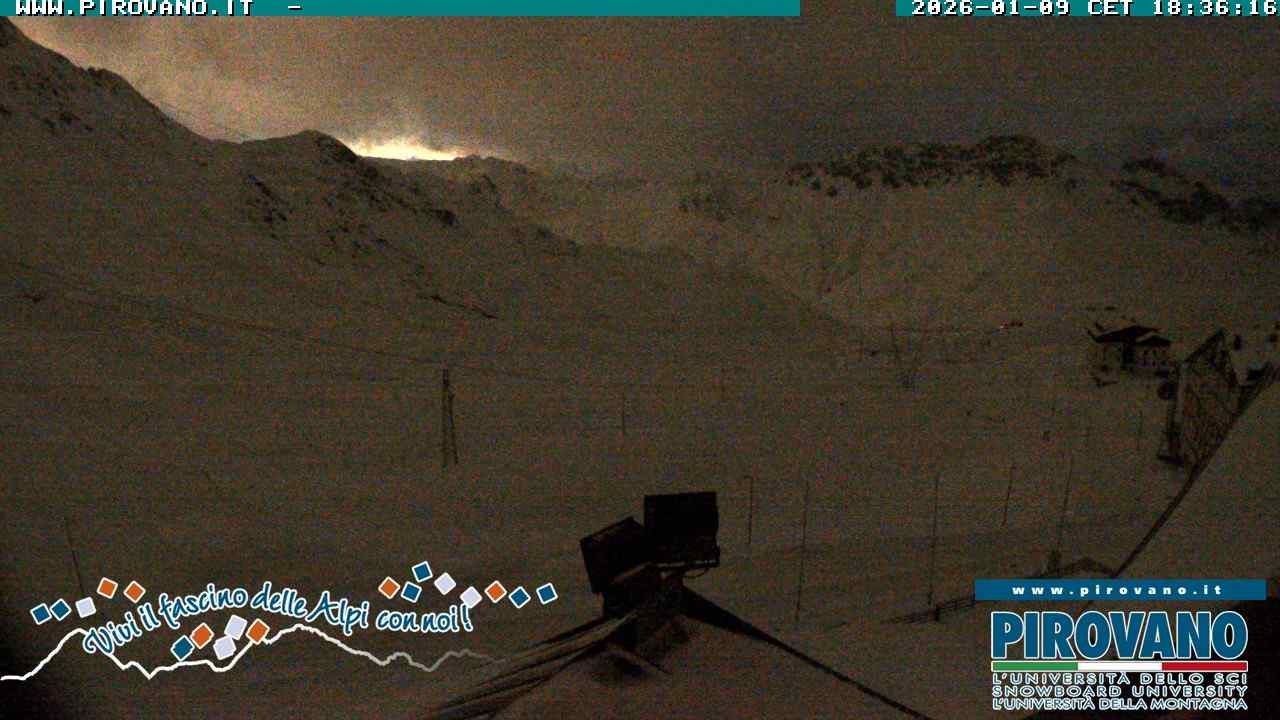 Archiv Foto Webcam Passhöhe Stilfserjoch, Valle del Braulio