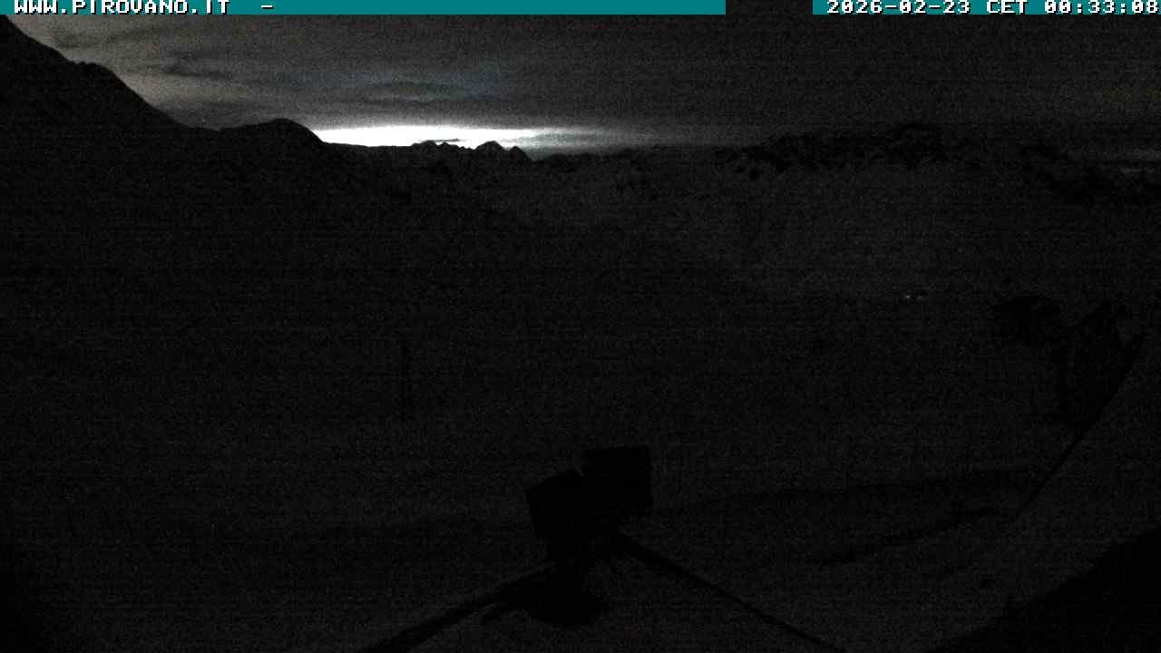 Archiv Foto Webcam Passhöhe Stilfserjoch, Valle del Braulio