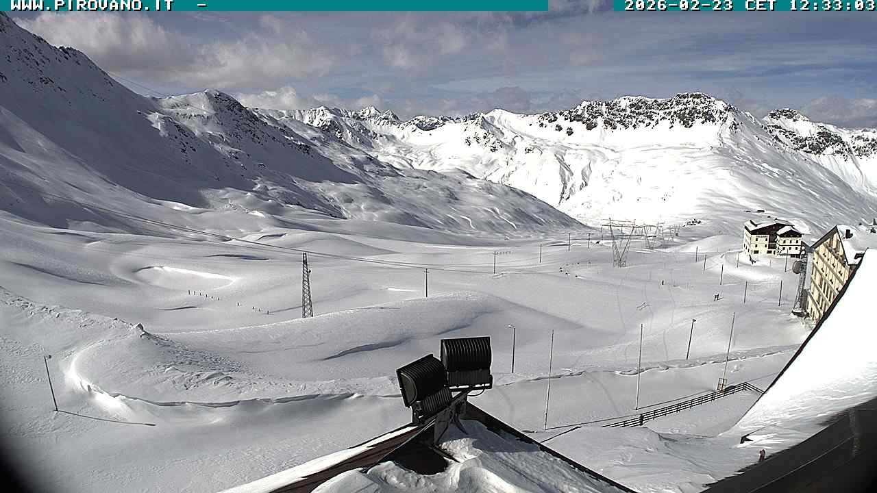 Archiv Foto Webcam Passhöhe Stilfserjoch, Valle del Braulio