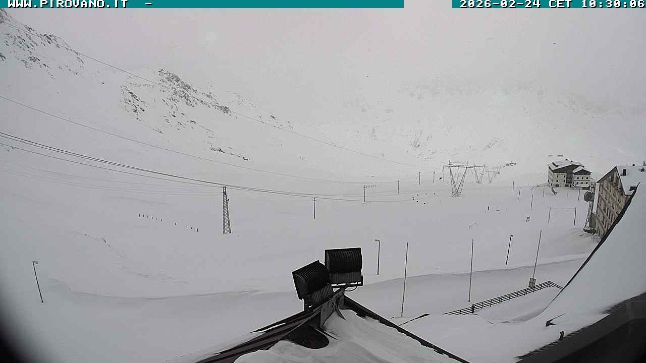 Archiv Foto Webcam Passhöhe Stilfserjoch, Valle del Braulio
