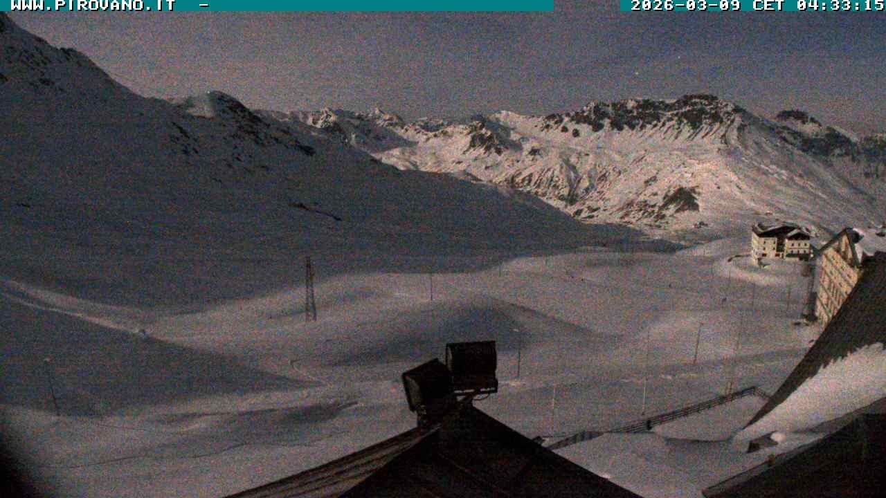 Archiv Foto Webcam Passhöhe Stilfserjoch, Valle del Braulio