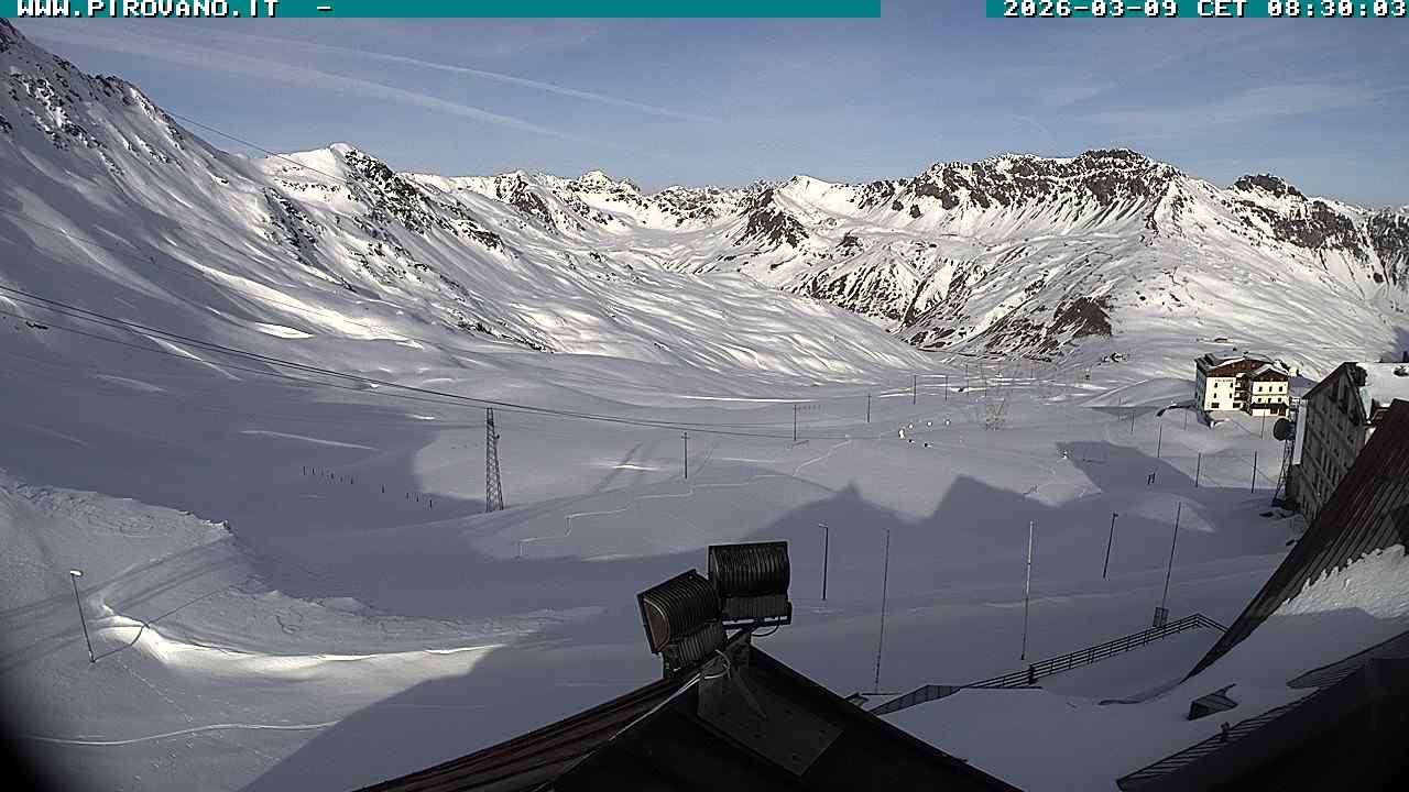 Archiv Foto Webcam Passhöhe Stilfserjoch, Valle del Braulio