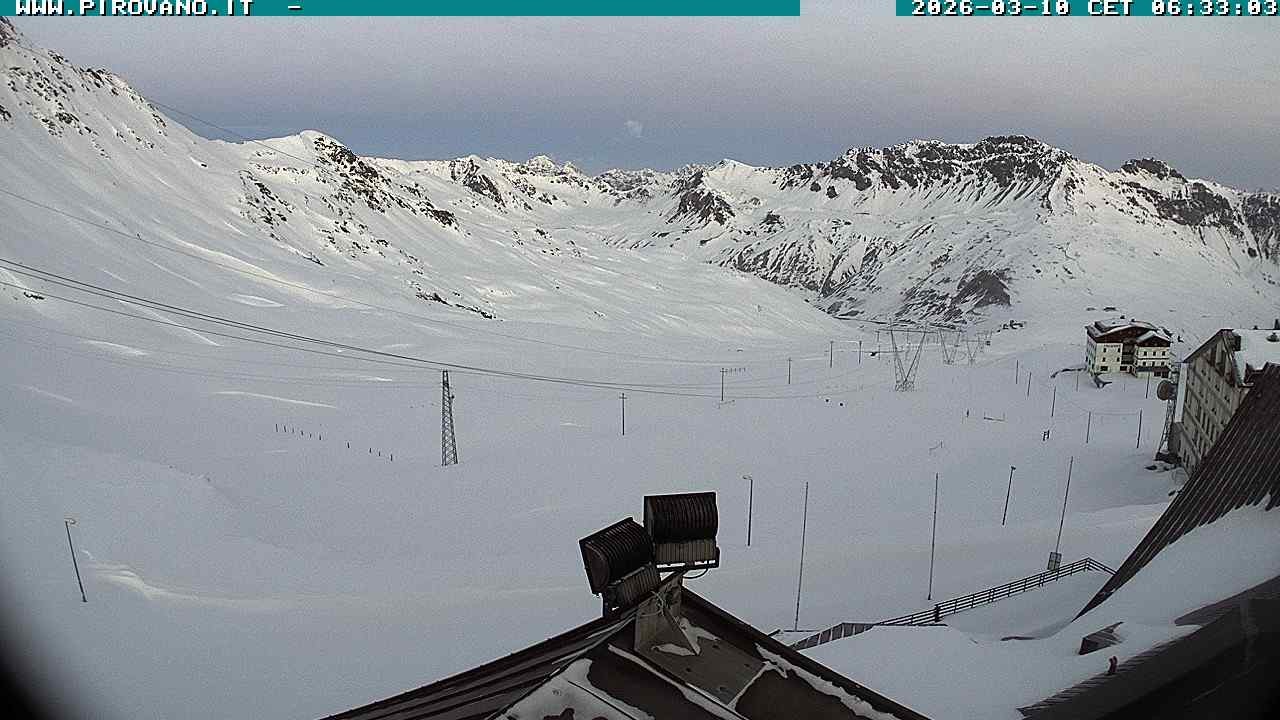 Archiv Foto Webcam Passhöhe Stilfserjoch, Valle del Braulio