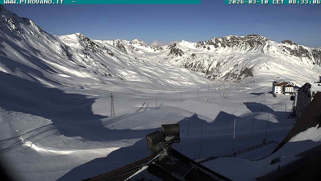 Archiv Foto Webcam Passhöhe Stilfserjoch, Valle del Braulio