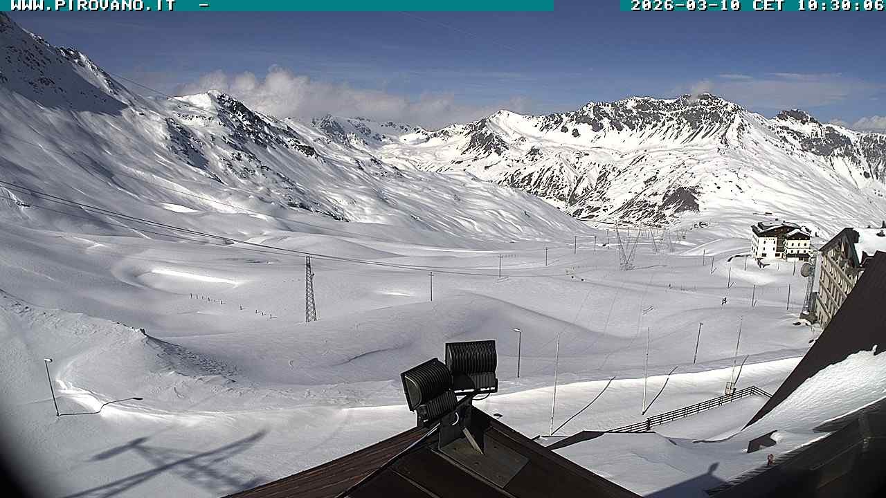 Archiv Foto Webcam Passhöhe Stilfserjoch, Valle del Braulio