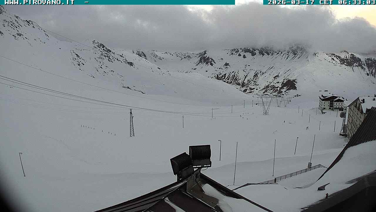 Archiv Foto Webcam Passhöhe Stilfserjoch, Valle del Braulio