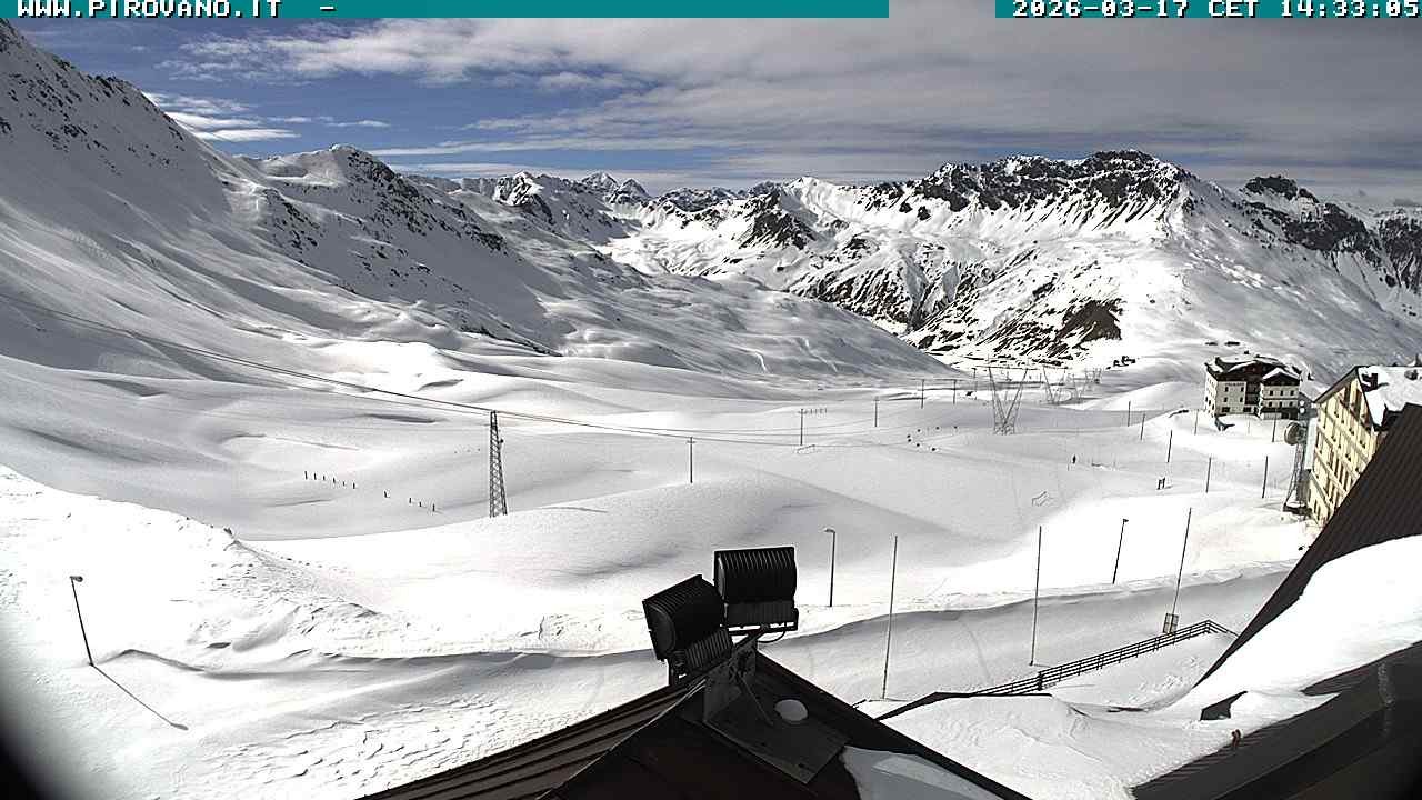 Archiv Foto Webcam Passhöhe Stilfserjoch, Valle del Braulio