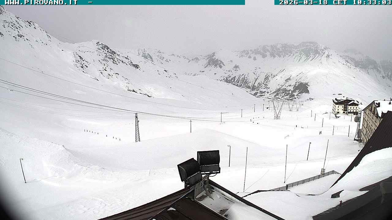 Archiv Foto Webcam Passhöhe Stilfserjoch, Valle del Braulio