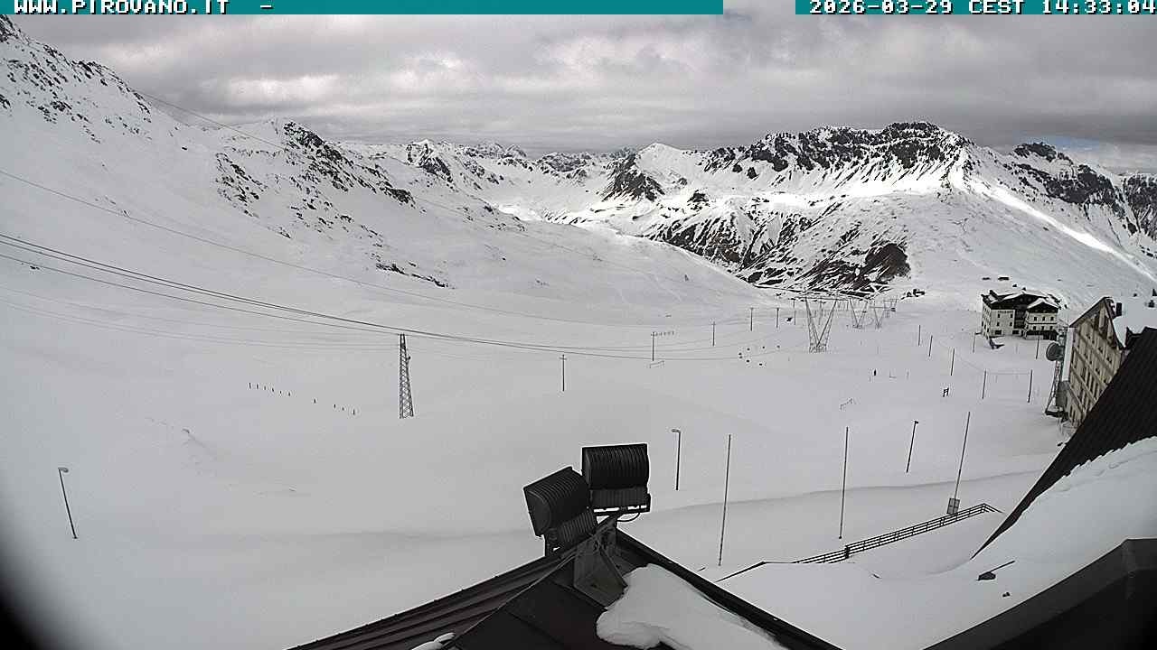 Archiv Foto Webcam Passhöhe Stilfserjoch, Valle del Braulio