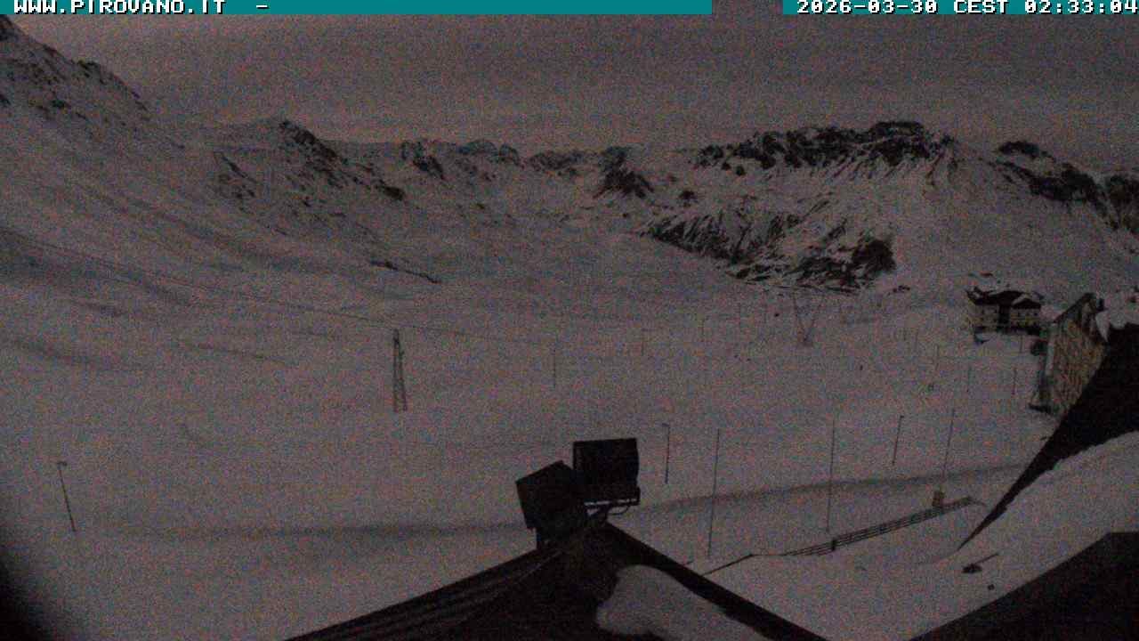 Archiv Foto Webcam Passhöhe Stilfserjoch, Valle del Braulio