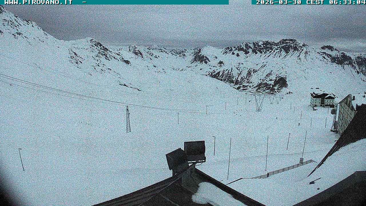 Archiv Foto Webcam Passhöhe Stilfserjoch, Valle del Braulio