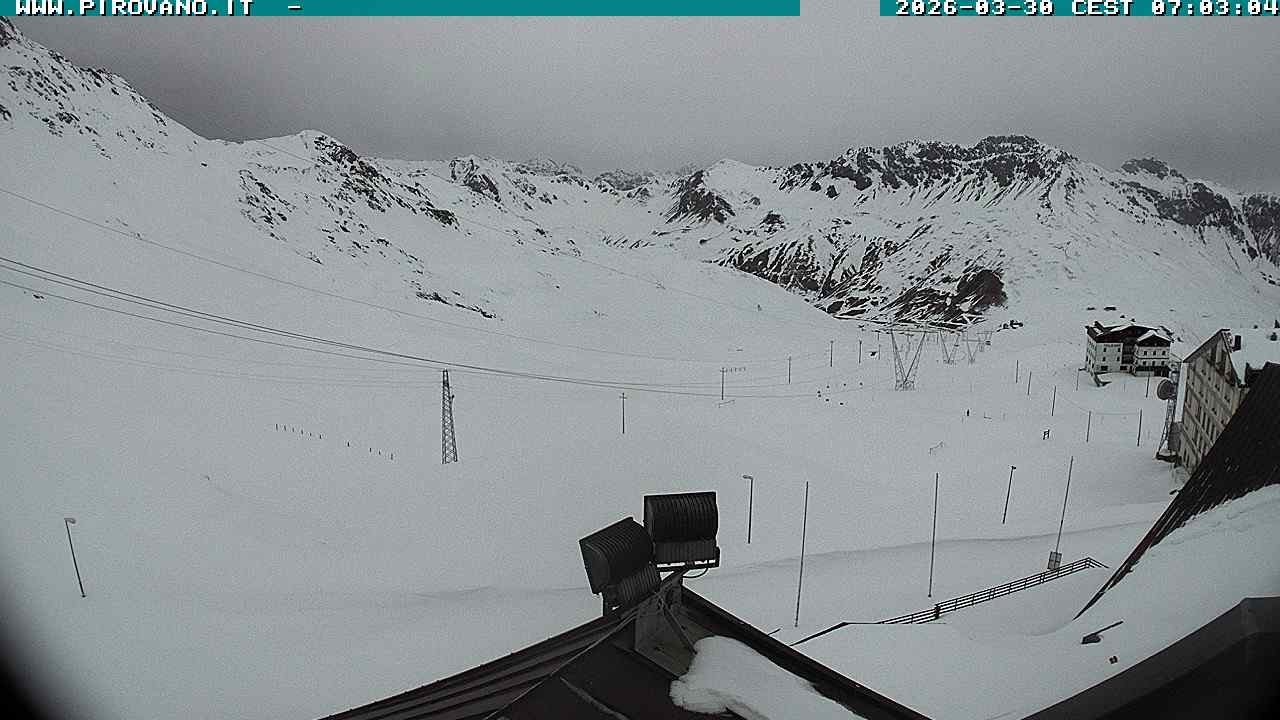 Archiv Foto Webcam Passhöhe Stilfserjoch, Valle del Braulio