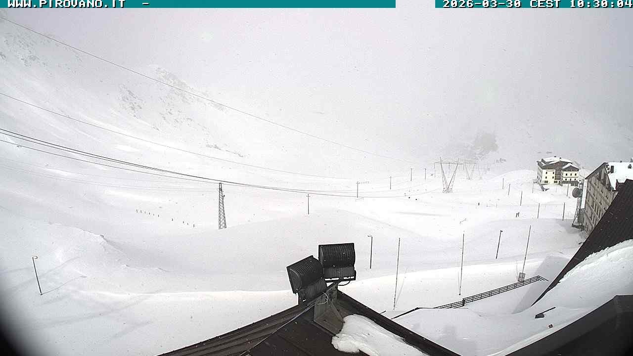 Archiv Foto Webcam Passhöhe Stilfserjoch, Valle del Braulio