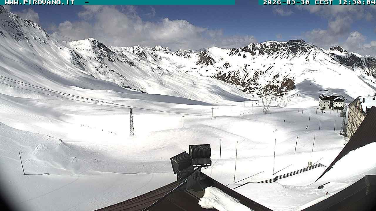 Archiv Foto Webcam Passhöhe Stilfserjoch, Valle del Braulio