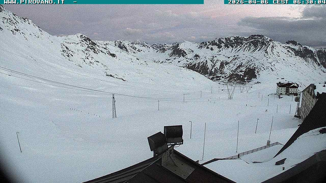 Archived image Webcam Valle del Braulio, Passo Stelvio