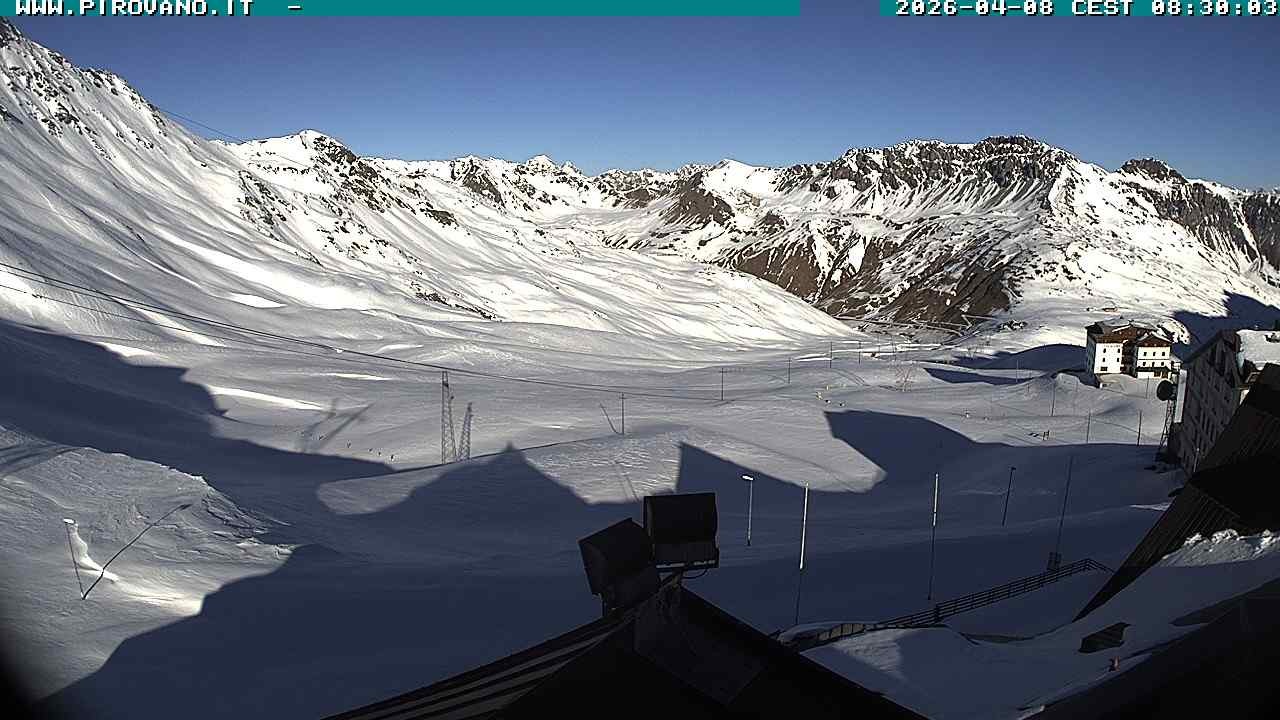Archiv Foto Webcam Passhöhe Stilfserjoch, Valle del Braulio