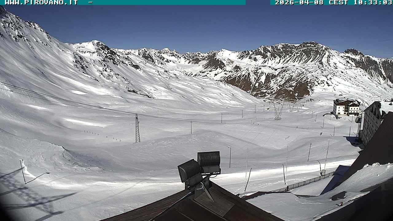 Archiv Foto Webcam Passhöhe Stilfserjoch, Valle del Braulio