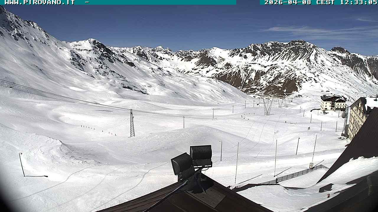 Archiv Foto Webcam Passhöhe Stilfserjoch, Valle del Braulio