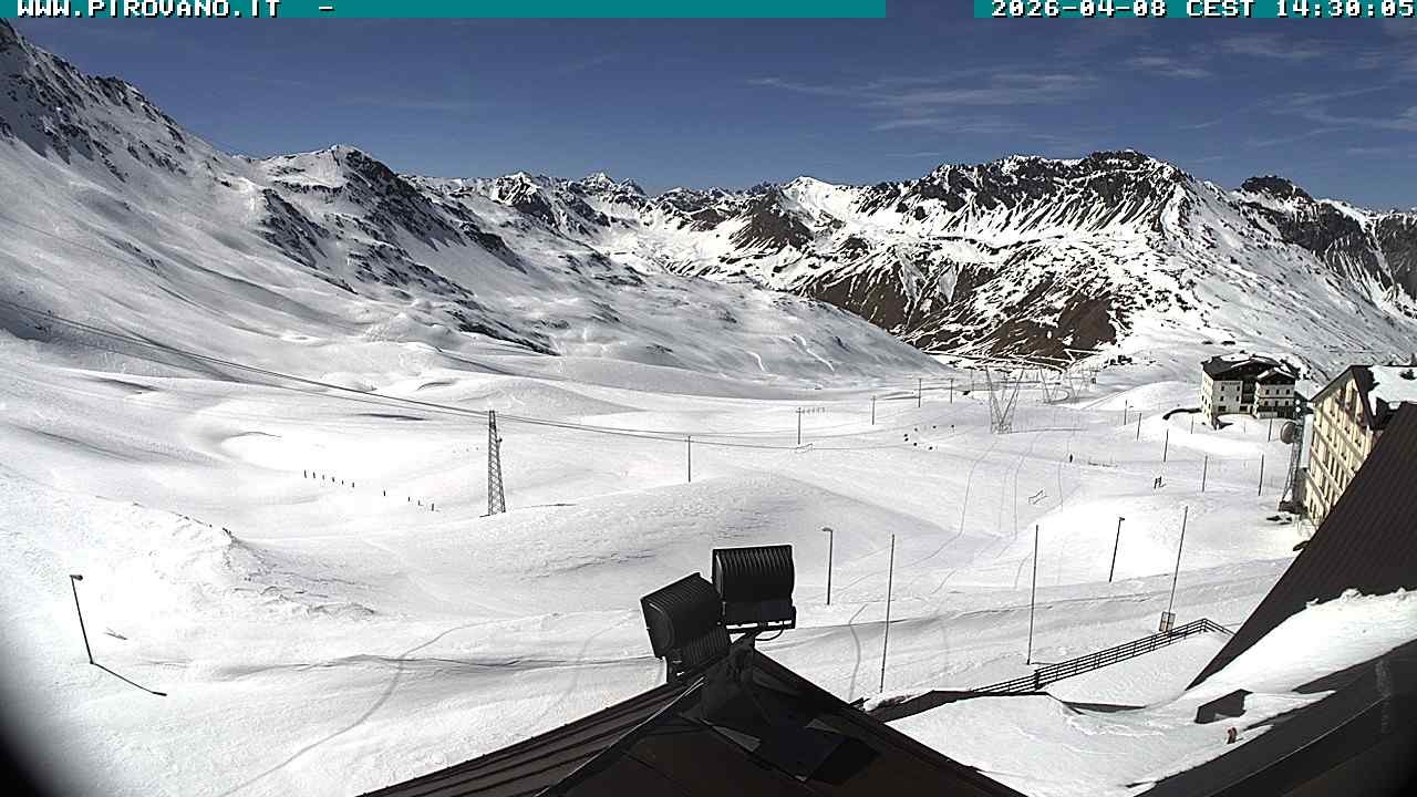 Archiv Foto Webcam Passhöhe Stilfserjoch, Valle del Braulio