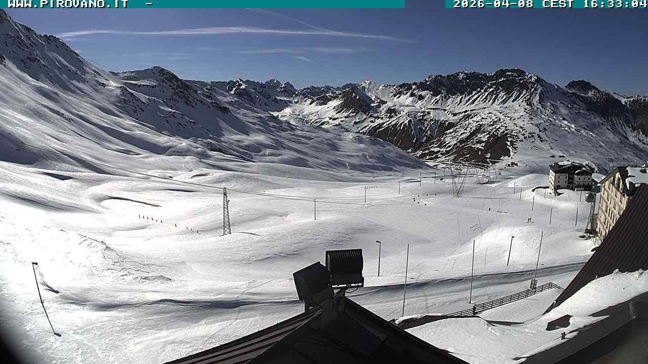 Archiv Foto Webcam Passhöhe Stilfserjoch, Valle del Braulio