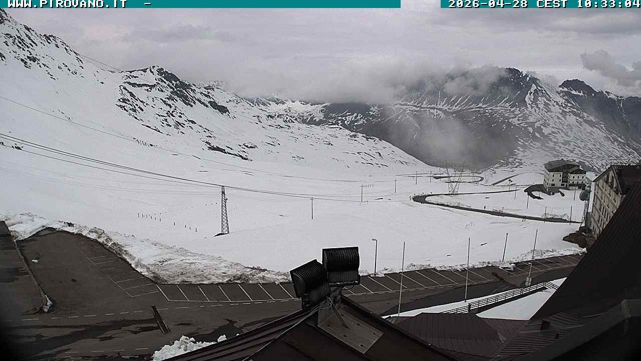 Archiv Foto Webcam Passhöhe Stilfserjoch, Valle del Braulio