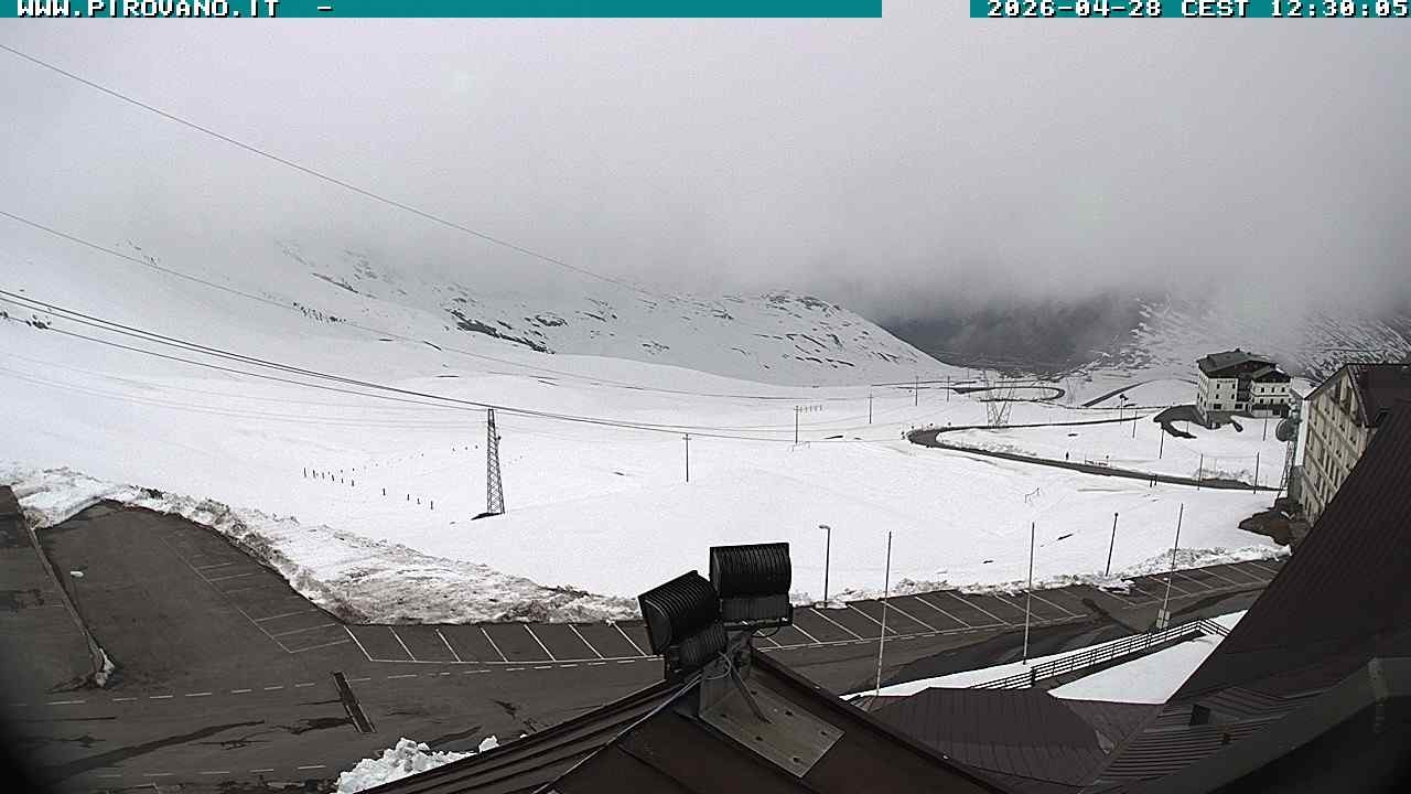 Archiv Foto Webcam Passhöhe Stilfserjoch, Valle del Braulio