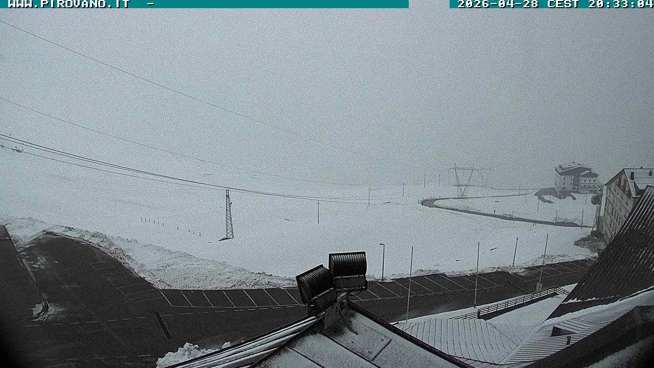 Archiv Foto Webcam Passhöhe Stilfserjoch, Valle del Braulio