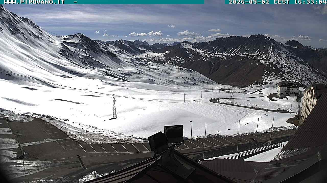 Archiv Foto Webcam Passhöhe Stilfserjoch, Valle del Braulio