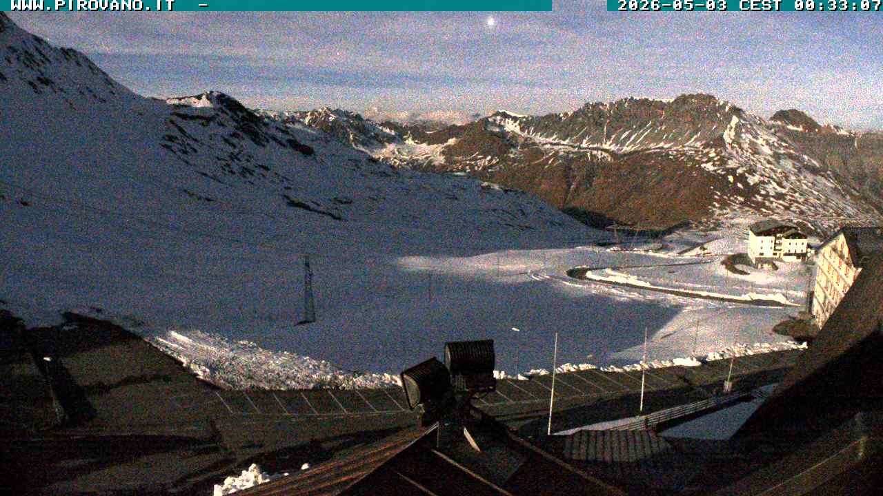 Archiv Foto Webcam Passhöhe Stilfserjoch, Valle del Braulio