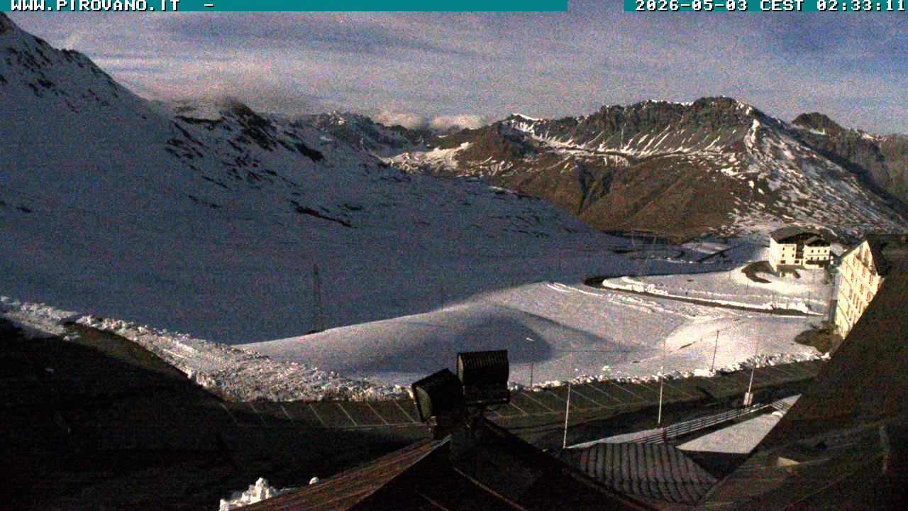 Archiv Foto Webcam Passhöhe Stilfserjoch, Valle del Braulio