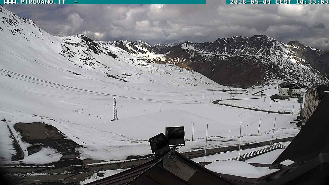 Archiv Foto Webcam Passhöhe Stilfserjoch, Valle del Braulio