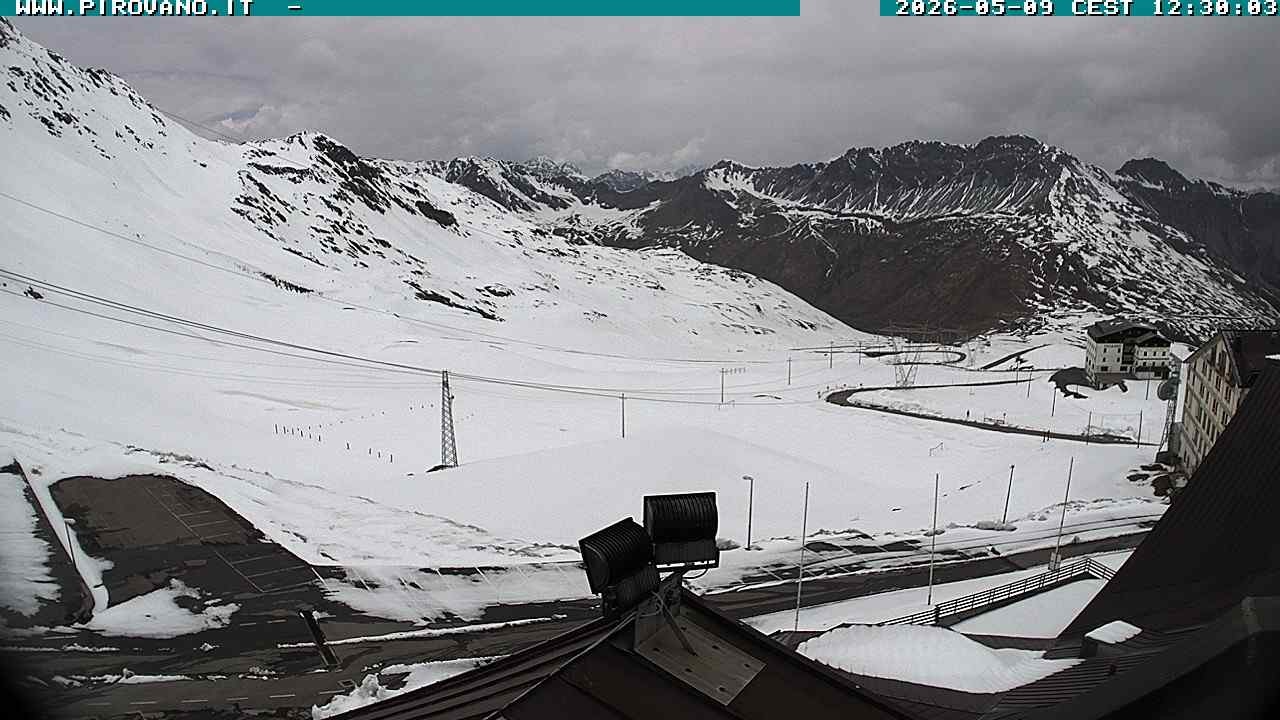 Archiv Foto Webcam Passhöhe Stilfserjoch, Valle del Braulio