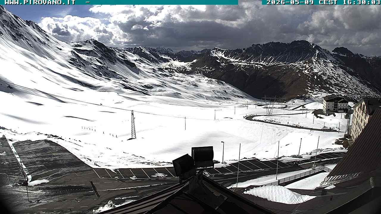 Archiv Foto Webcam Passhöhe Stilfserjoch, Valle del Braulio