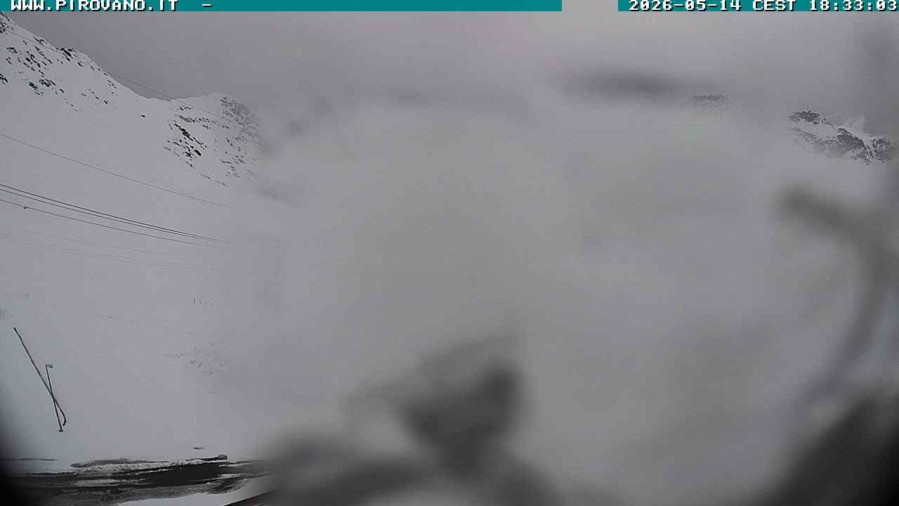 Archiv Foto Webcam Passhöhe Stilfserjoch, Valle del Braulio