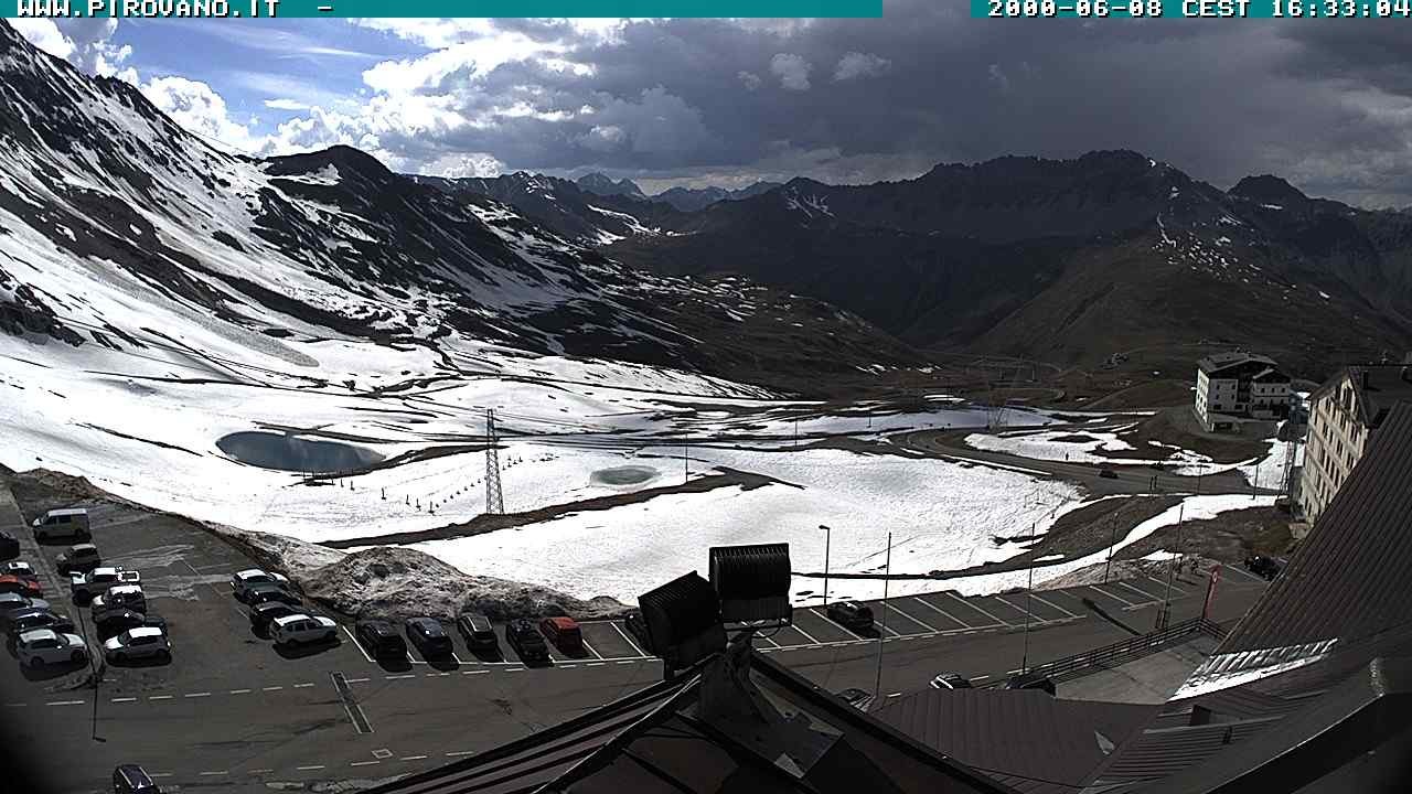 Archiv Foto Webcam Passhöhe Stilfserjoch, Valle del Braulio