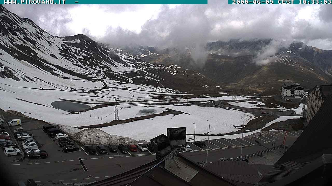 Archiv Foto Webcam Passhöhe Stilfserjoch, Valle del Braulio