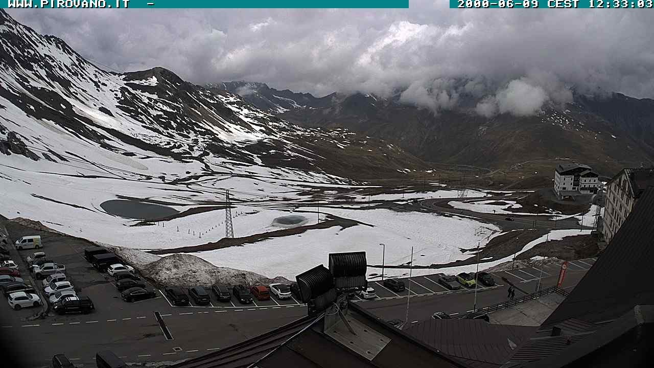Archiv Foto Webcam Passhöhe Stilfserjoch, Valle del Braulio