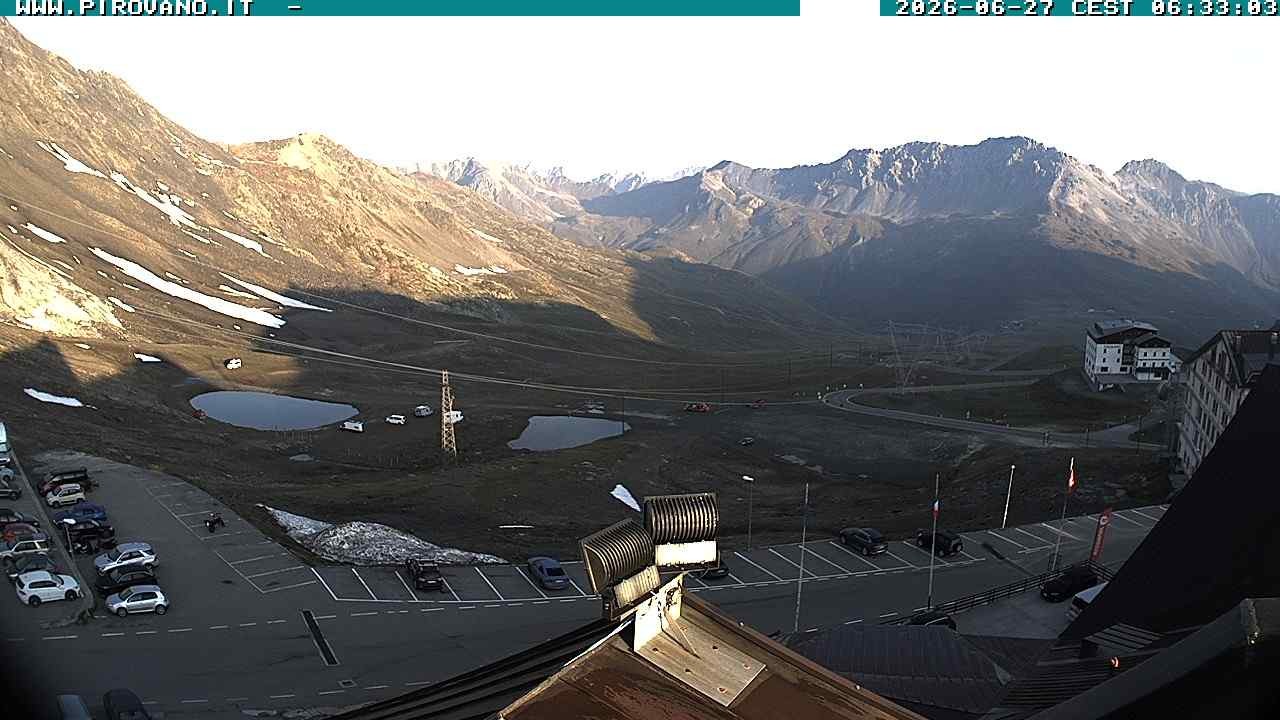 Archiv Foto Webcam Passhöhe Stilfserjoch, Valle del Braulio