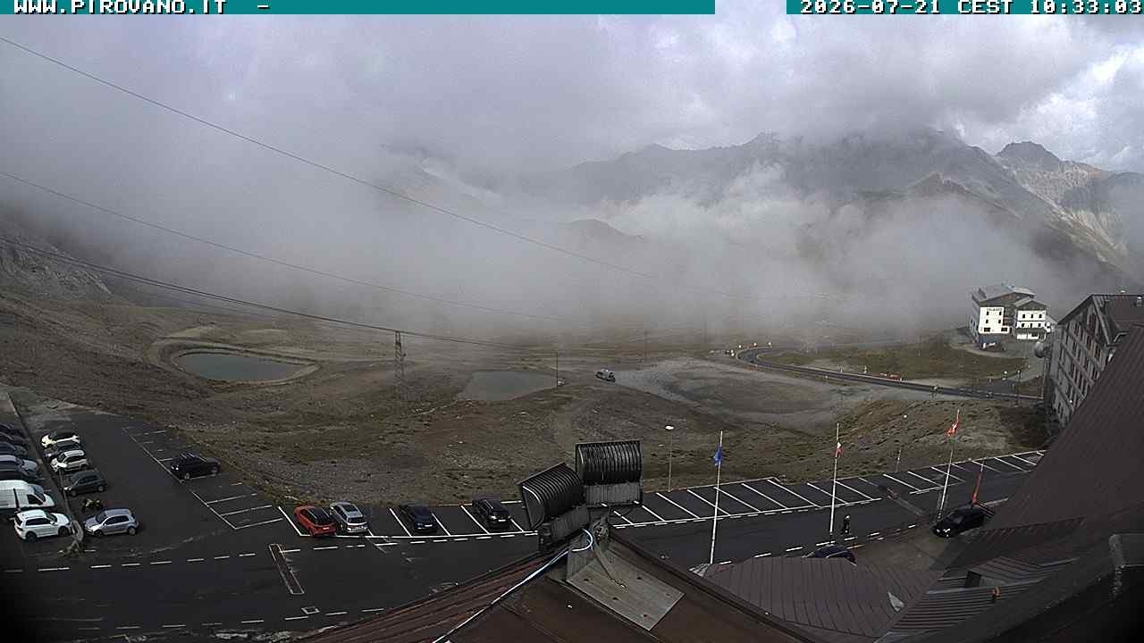 Archiv Foto Webcam Passhöhe Stilfserjoch, Valle del Braulio