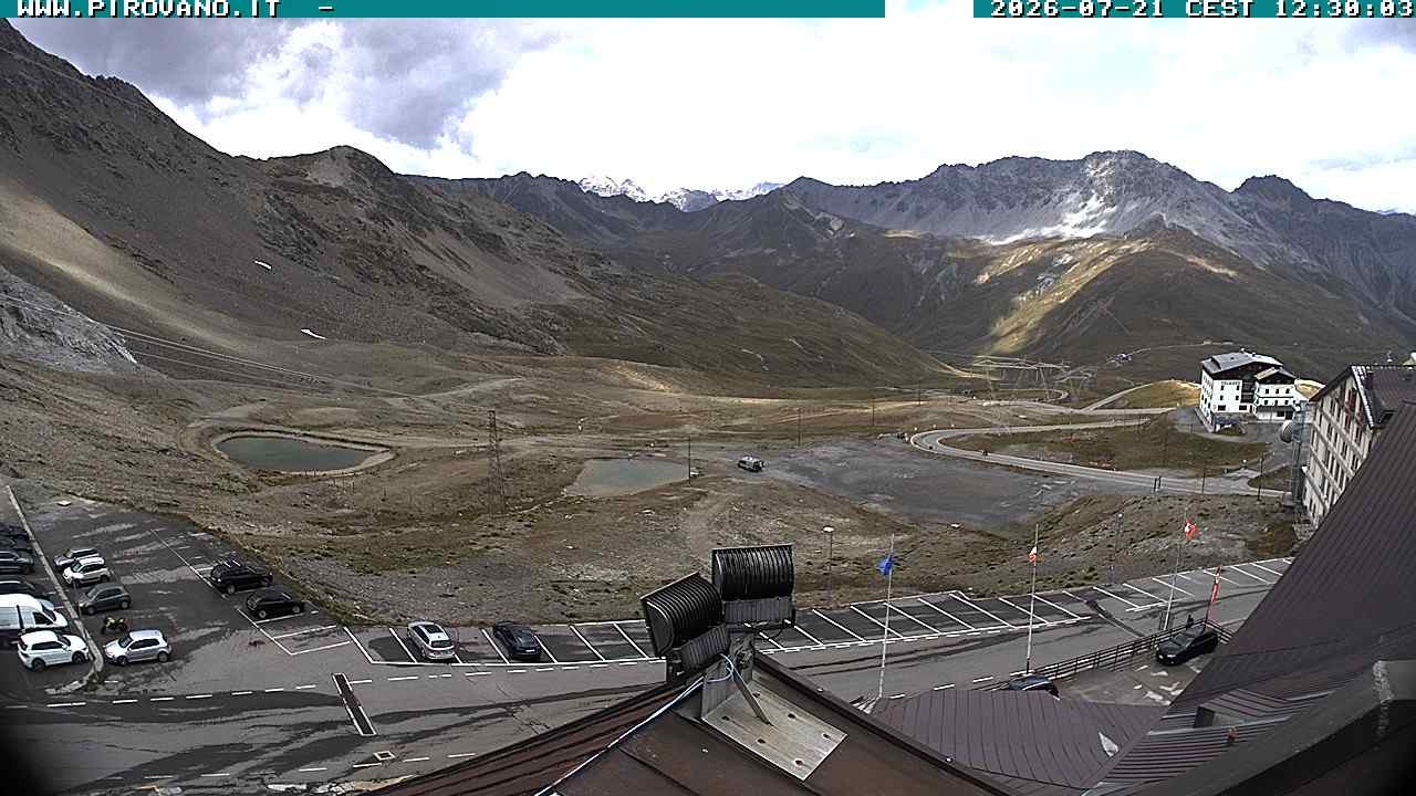 Archiv Foto Webcam Passhöhe Stilfserjoch, Valle del Braulio
