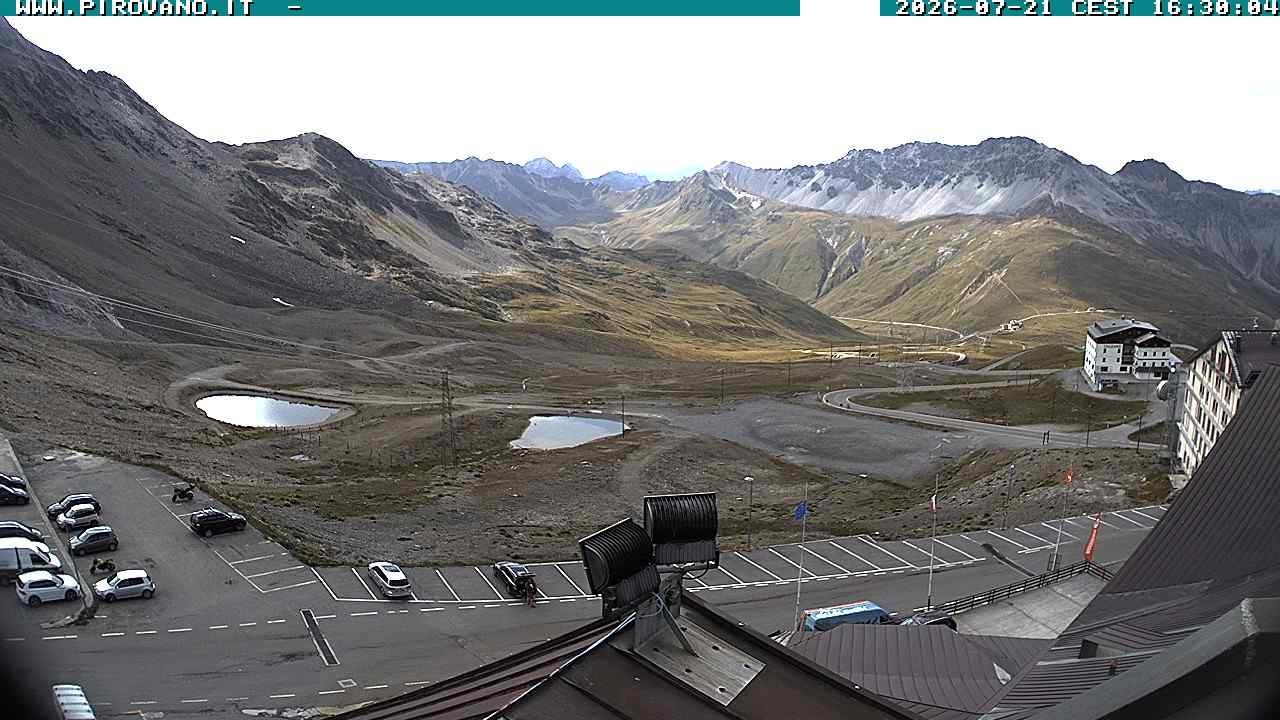 Archiv Foto Webcam Passhöhe Stilfserjoch, Valle del Braulio