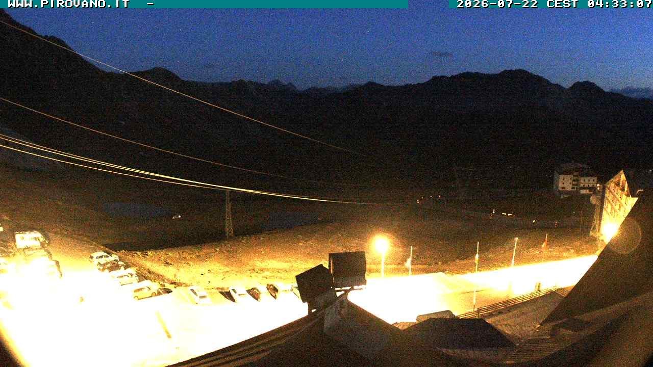 Archiv Foto Webcam Passhöhe Stilfserjoch, Valle del Braulio