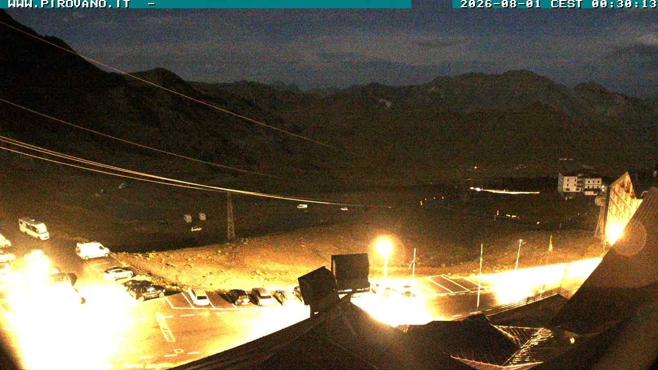 Archiv Foto Webcam Passhöhe Stilfserjoch, Valle del Braulio