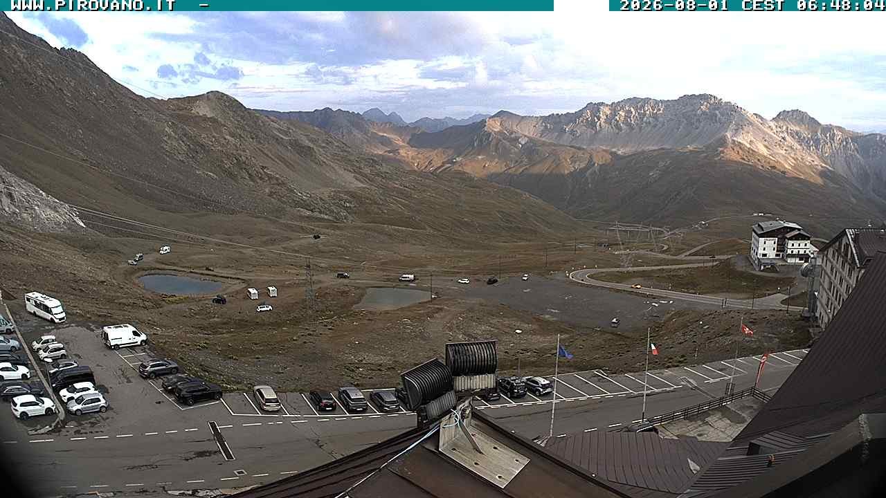 Archiv Foto Webcam Passhöhe Stilfserjoch, Valle del Braulio
