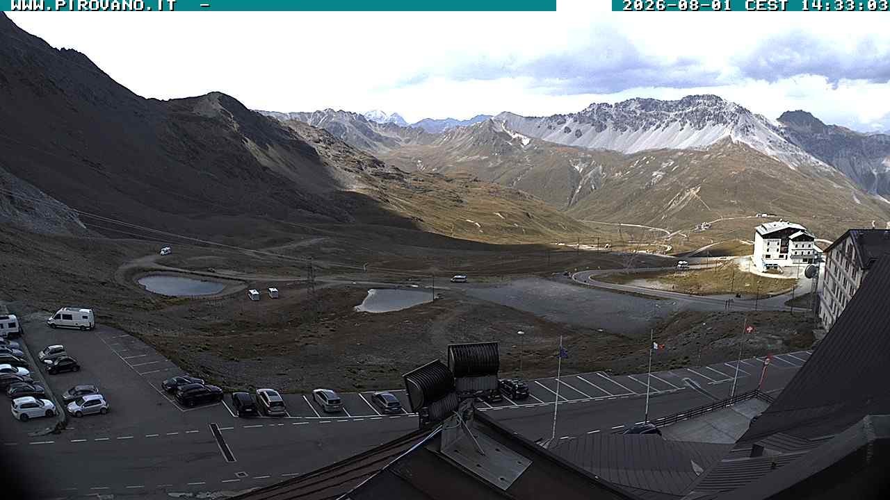 Archiv Foto Webcam Passhöhe Stilfserjoch, Valle del Braulio
