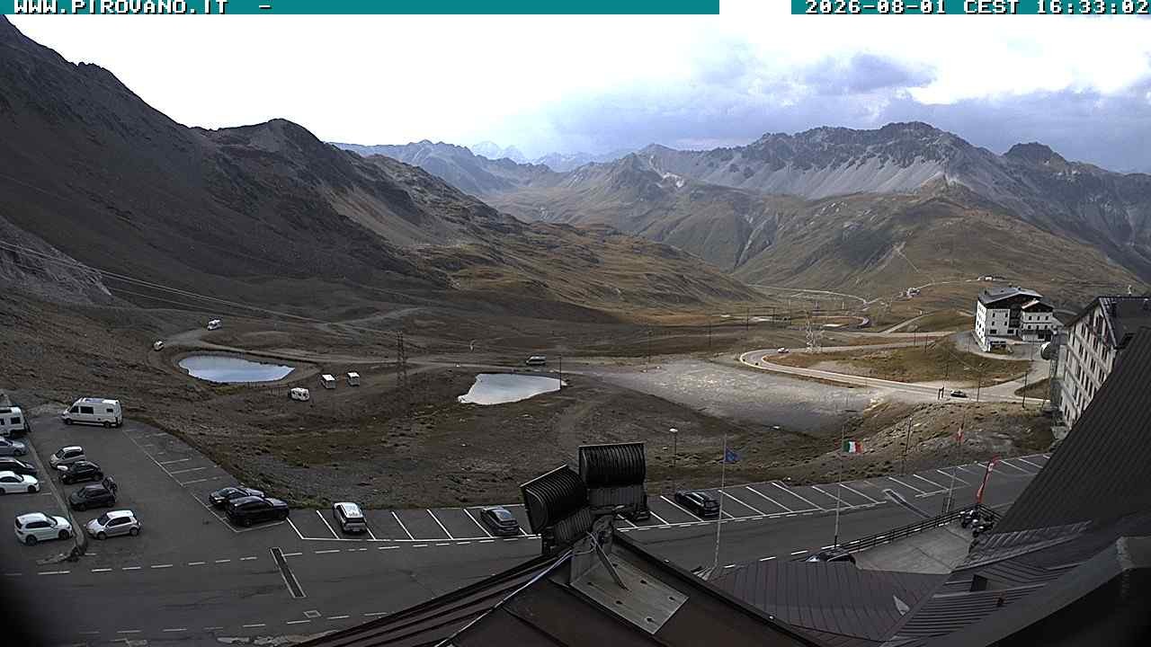 Archiv Foto Webcam Passhöhe Stilfserjoch, Valle del Braulio
