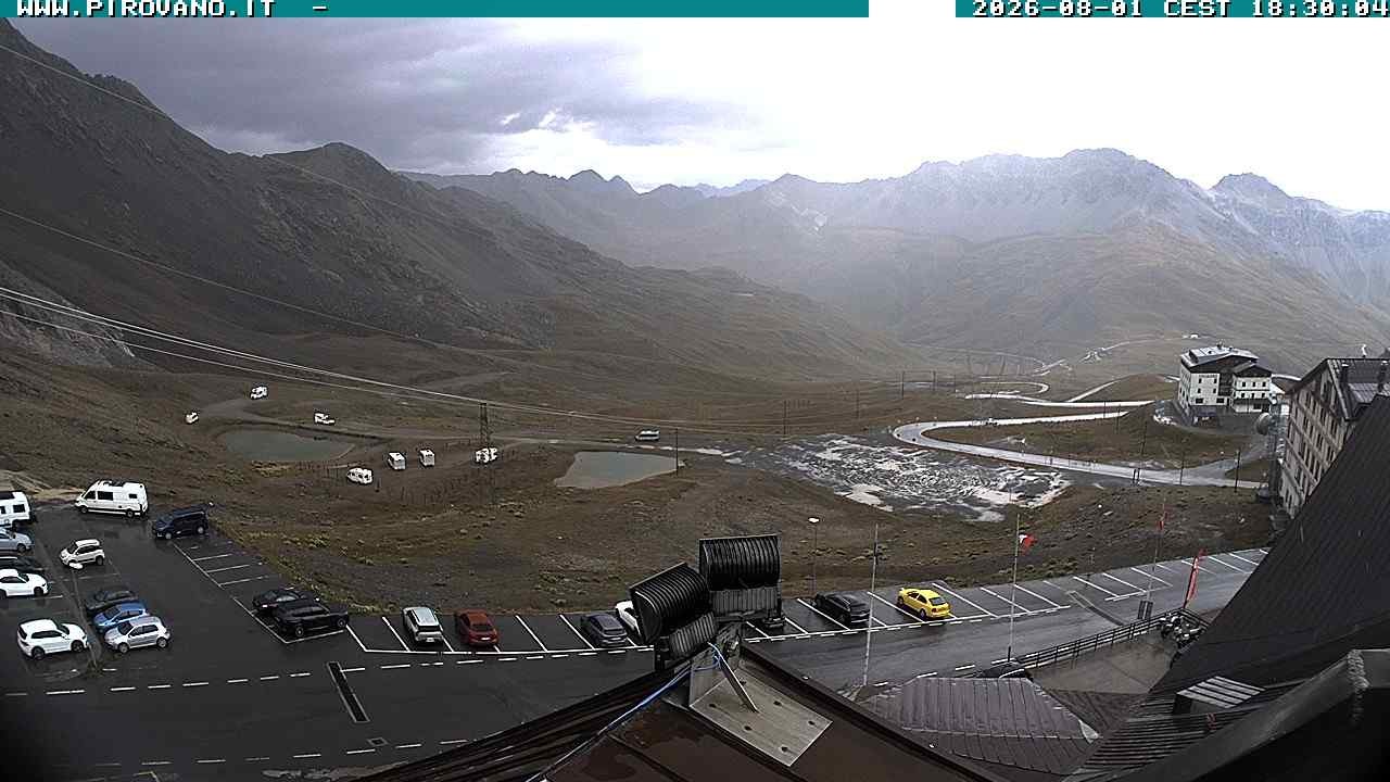 Archiv Foto Webcam Passhöhe Stilfserjoch, Valle del Braulio