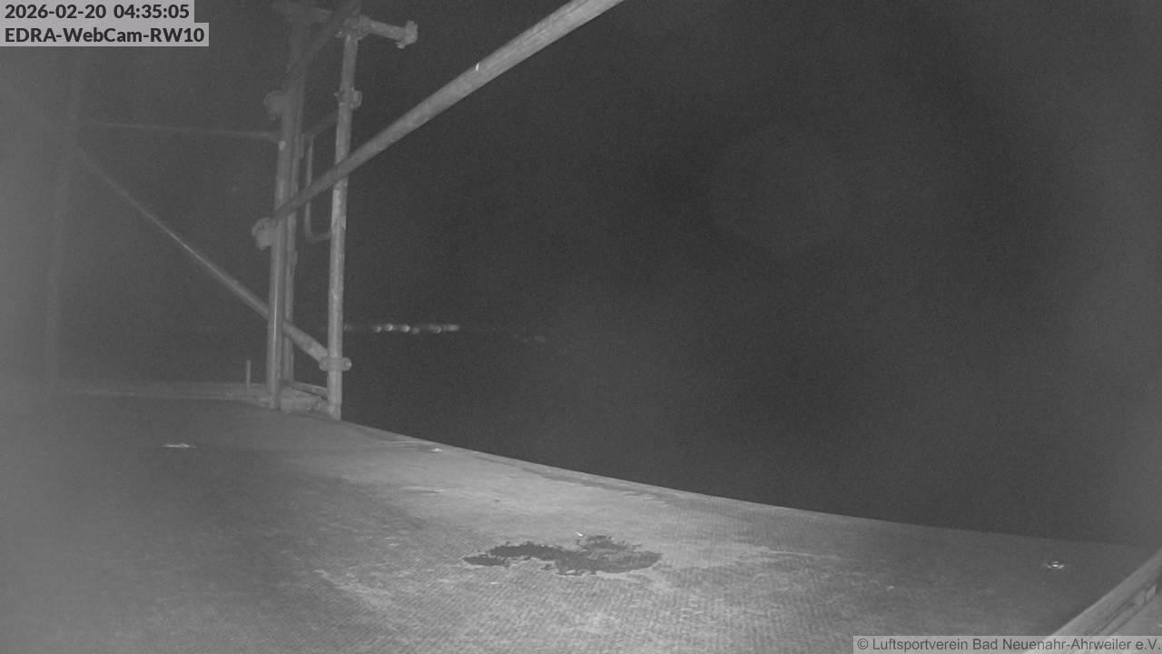 Archiv Foto Webcam Bad Neuenahr-Ahrweiler: Blick auf die Piste 10 des Luftsportverein