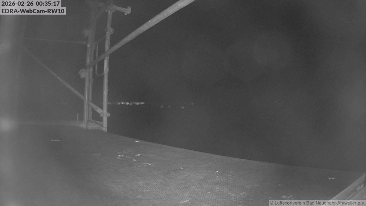 Archiv Foto Webcam Bad Neuenahr-Ahrweiler: Blick auf die Piste 10 des Luftsportverein